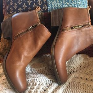 Lucky Brand leather booties tan boots 9 39
